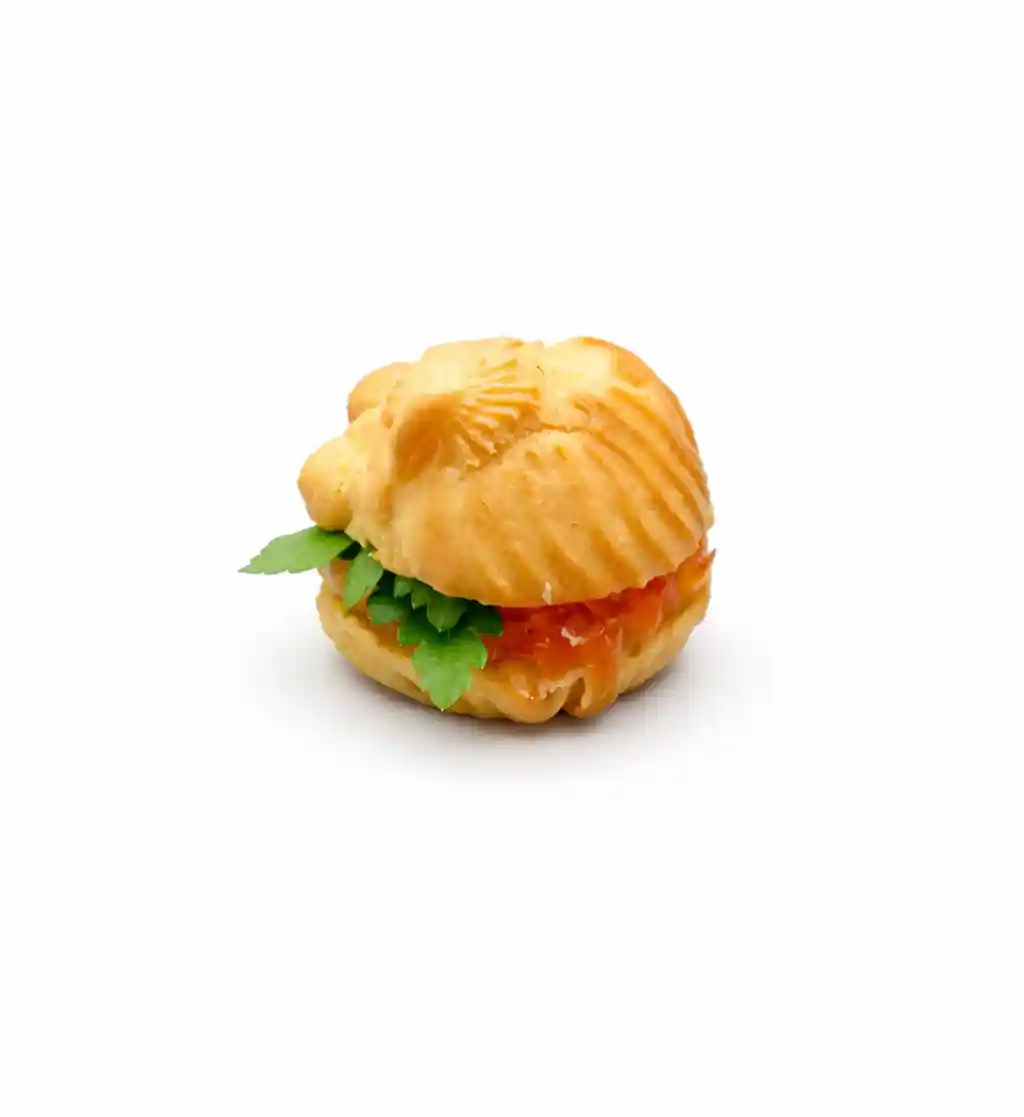 Профитроли с муссом из форели 